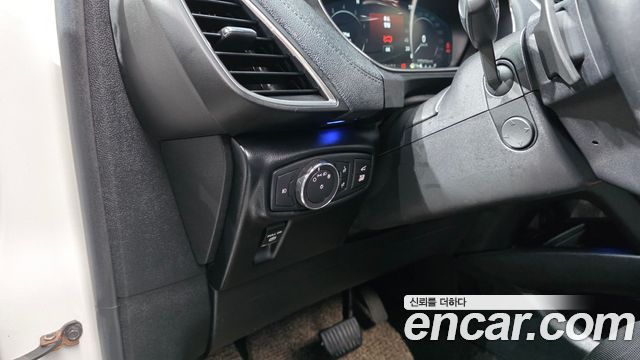Lincoln Nautilus 2020 — photo 28