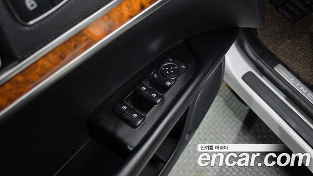 Lincoln Nautilus 2020 — photo 30