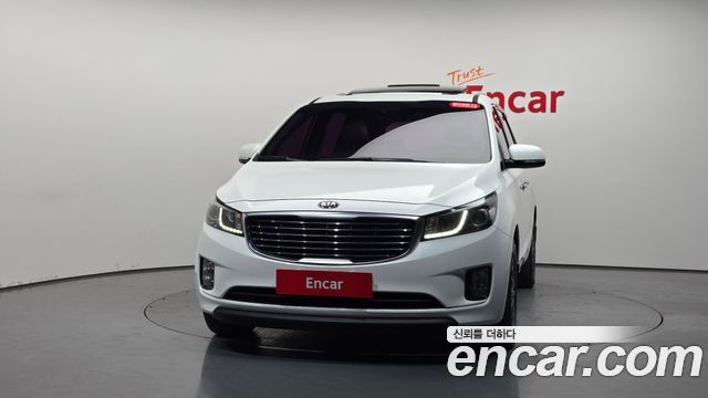 Kia Canival 2015 — photo 3
