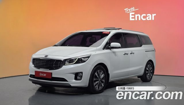 Kia Canival 2015 — photo 1