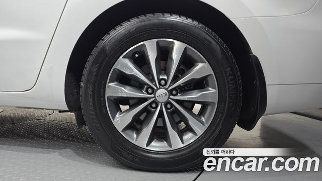 Kia Canival 2015 — photo 7