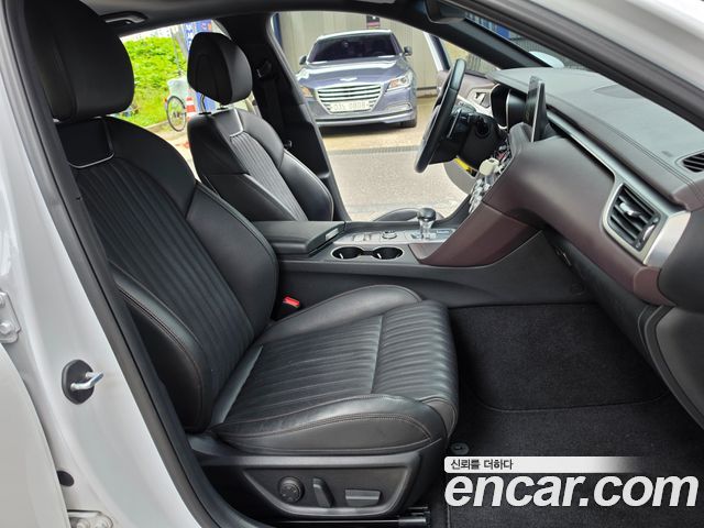 Genesis G70 2019 — photo 12