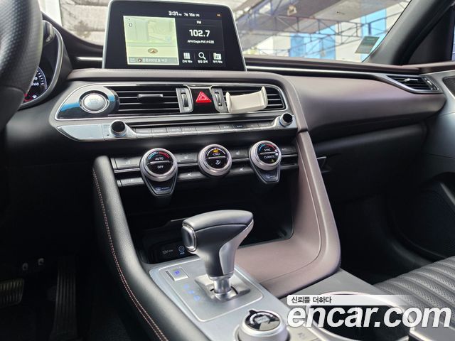 Genesis G70 2019 — photo 15