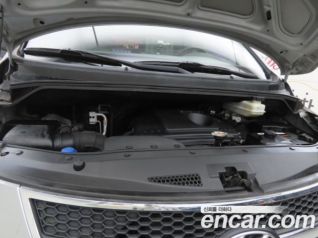 Hyundai Starex 2013 — photo 19