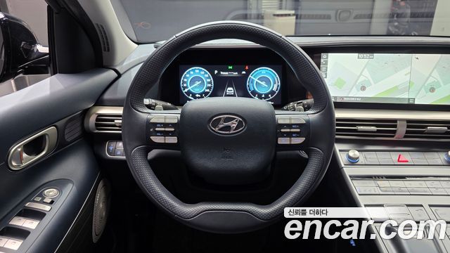 Hyundai Nexo 2023 — photo 13