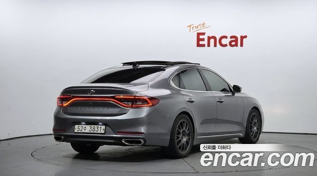 Hyundai Grandeur 2017 — photo 2