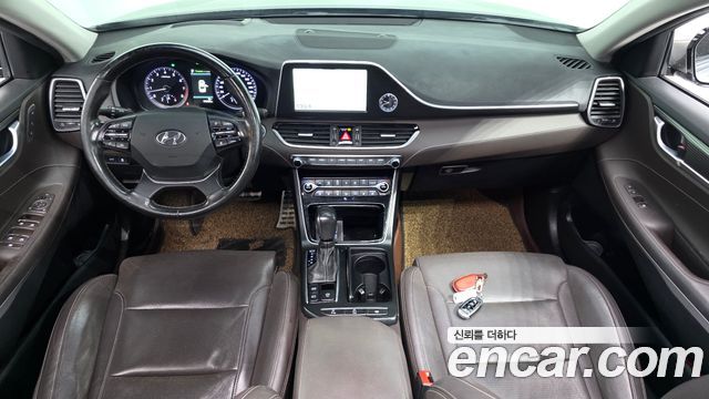 Hyundai Grandeur 2017 — photo 10