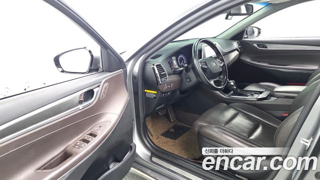 Hyundai Grandeur 2017 — photo 13