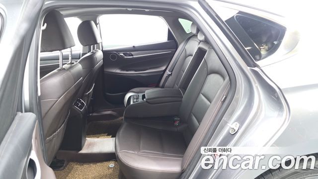 Hyundai Grandeur 2017 — photo 18
