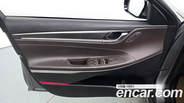 Hyundai Grandeur 2017 — photo 14