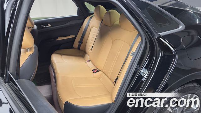 Kia K5 2022 — photo 18