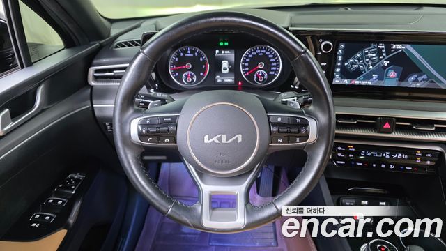 Kia K5 2022 — photo 20