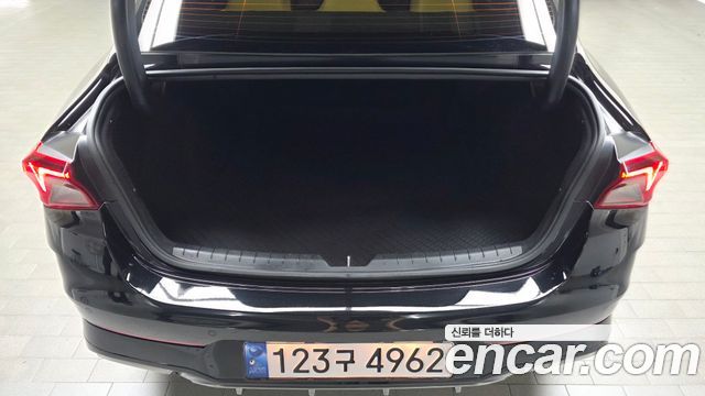 Kia K5 2022 — photo 22