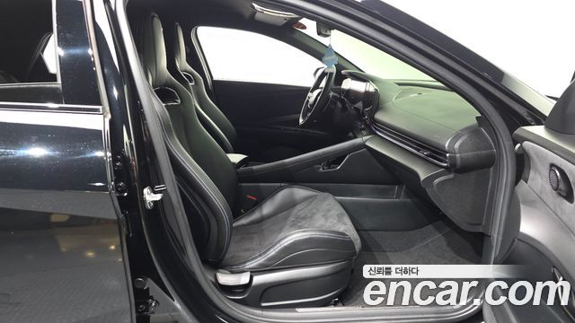 Hyundai AVANTE 2024 — photo 16
