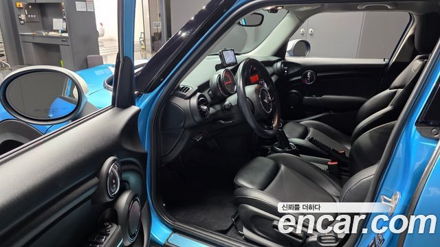 Mini Cooper 2015 — photo 10