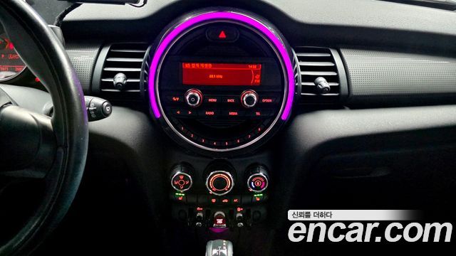 Mini Cooper 2015 — photo 14