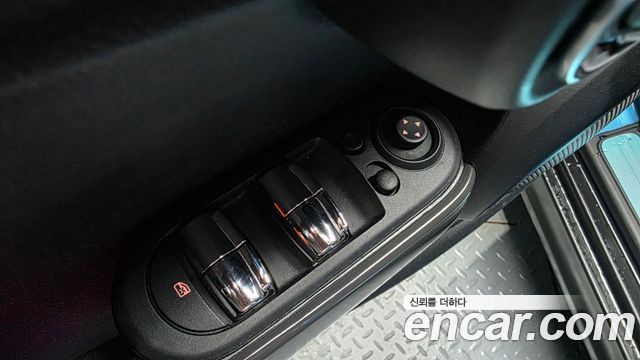 Mini Cooper 2015 — photo 18