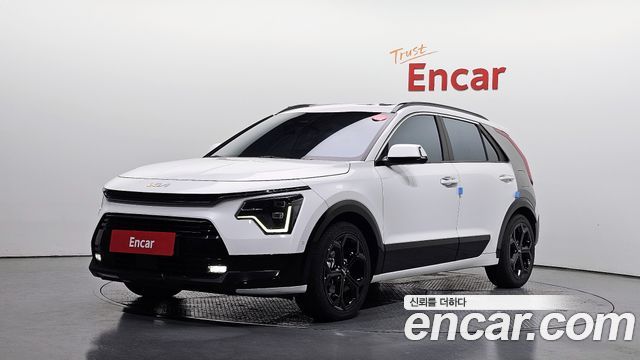 Kia Niro 2022 — photo 1