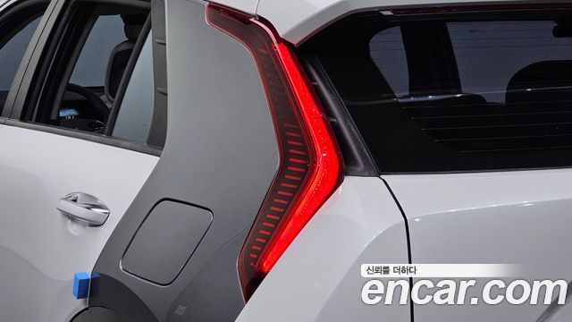 Kia Niro 2022 — photo 9
