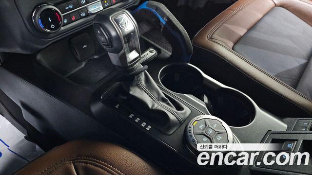 Ford Bronco 2022 — photo 12