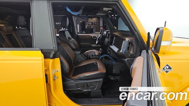 Ford Bronco 2022 — photo 17