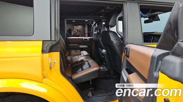 Ford Bronco 2022 — photo 18