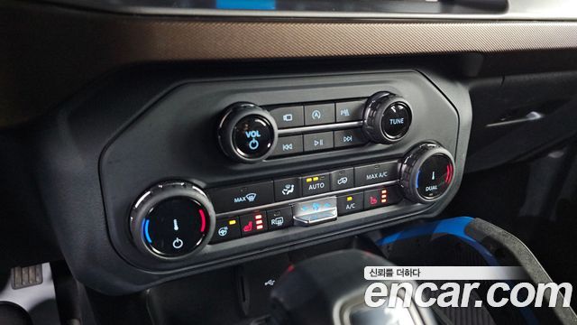 Ford Bronco 2022 — photo 27