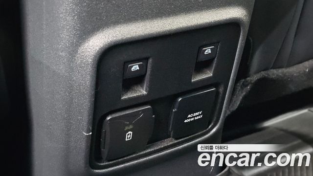 Ford Bronco 2022 — photo 30