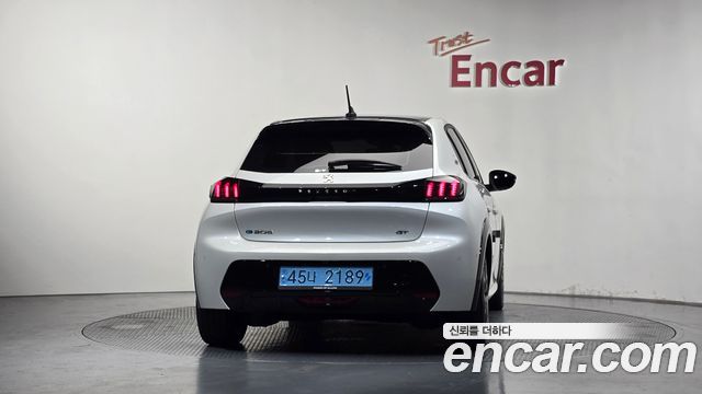 Peugeot 208 2022 — photo 4