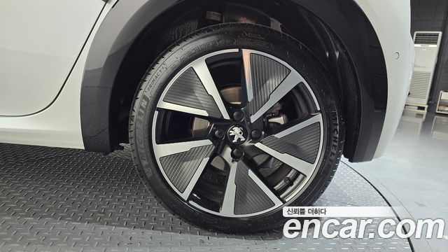 Peugeot 208 2022 — photo 7