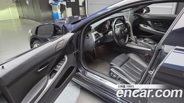 BMW 6-Series 2017 — photo 10