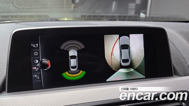 BMW 6-Series 2017 — photo 14