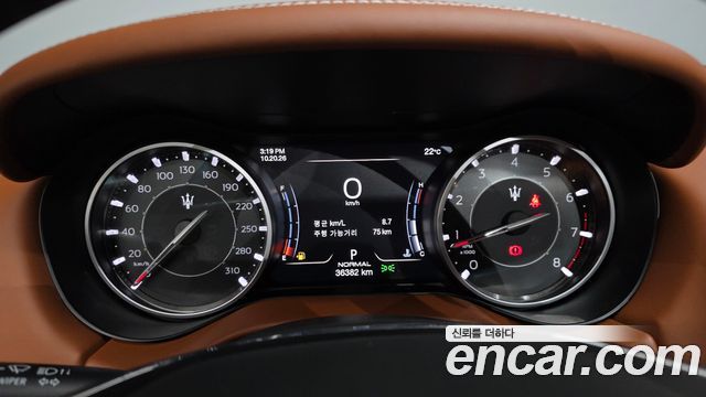 Maserati Ghibli 2021 — photo 11