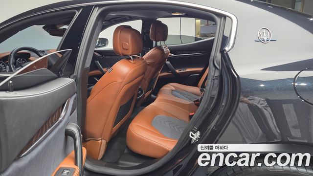 Maserati Ghibli 2021 — photo 17