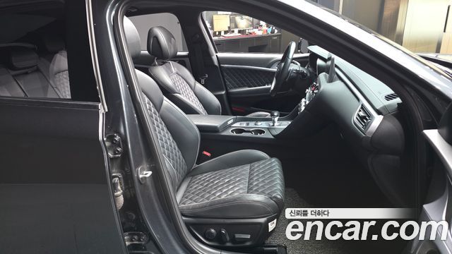 Genesis G70 2019 — photo 11