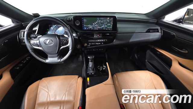 Lexus ES 2023 — photo 10