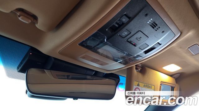 Lexus ES 2023 — photo 25