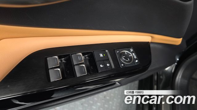 Lexus ES 2023 — photo 28