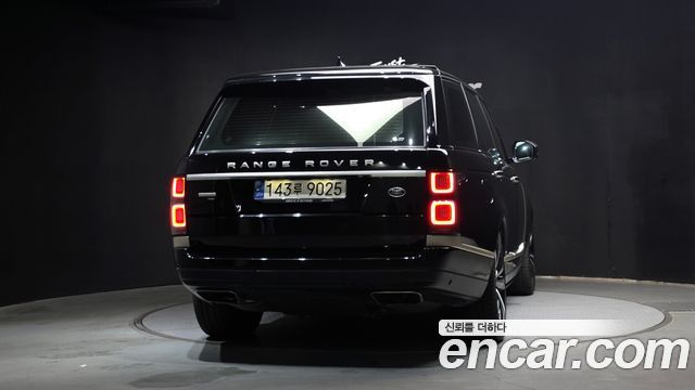 Land Rover Range Rover 2021 — photo 4