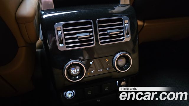 Land Rover Range Rover 2021 — photo 22