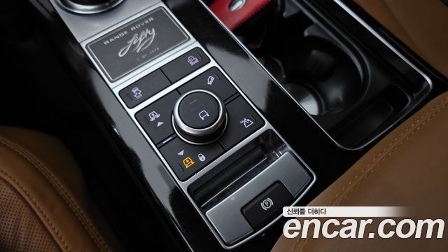 Land Rover Range Rover 2021 — photo 23