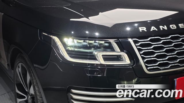 Land Rover Range Rover 2021 — photo 8
