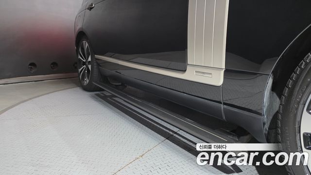 Land Rover Range Rover 2021 — photo 28