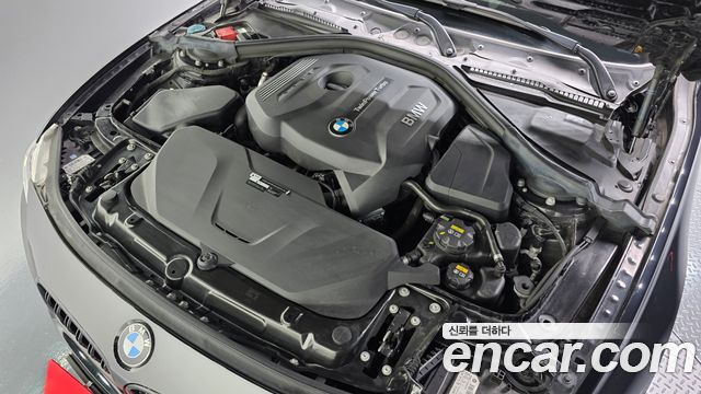 BMW 3-Series 2017 — photo 6