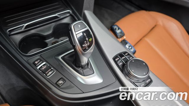 BMW 3-Series 2017 — photo 12