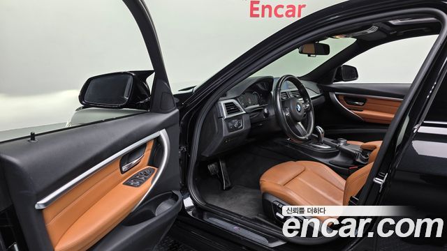 BMW 3-Series 2017 — photo 13