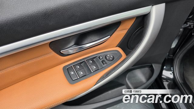 BMW 3-Series 2017 — photo 26