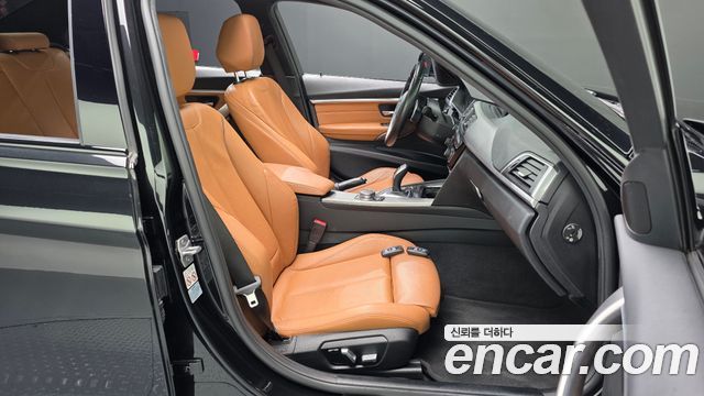 BMW 3-Series 2017 — photo 16