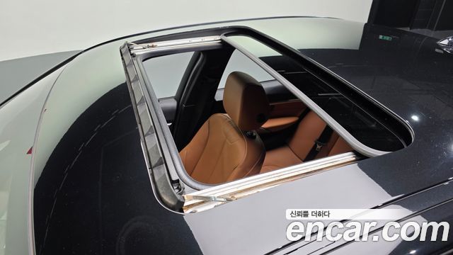 BMW 3-Series 2017 — photo 31