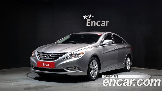 Hyundai Sonata 2012 — photo 1